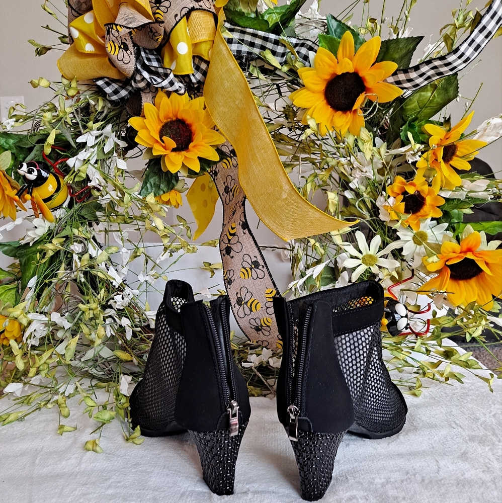 ♨️ Hot Pick 💣 PAOTMBU Black Mesh Front Block Heel Sandals/ Booties 41 nwot - Picture 4 of 5